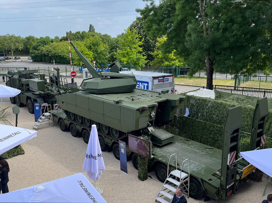 8-axle defence trailer at eurosatory6