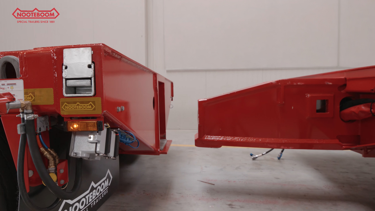 10---Coupling-and-uncoupling-the-Multidolly-to-from-the-rear-axle-bogie-