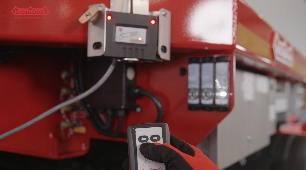 6---Operating-the-manual-remote-steering-and-using-the-emergency-control-