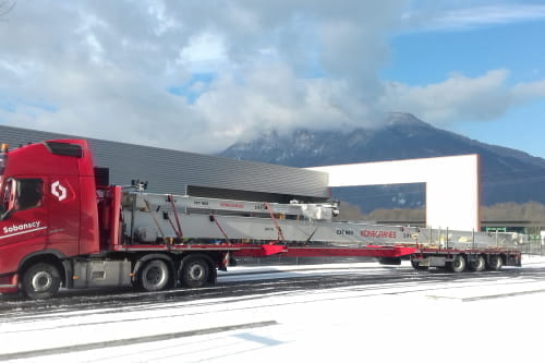 MCO-MEGA – Ausfahrbarer Megatrailer mit hydraulischer Lenkung