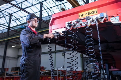 HGV specialist trailer mechanic/engineer location Corby, UK