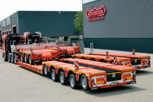 Hüffermann Krandienst expands its heavy haulage fleet by 4 new Nooteboom lowloader combinations