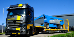 Nieuwe Nooteboom semidieplader en Actros Edition 2 voor Vink Machinery