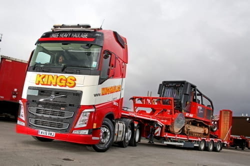 SELF-STEERING SEMI LOW-LOADERS